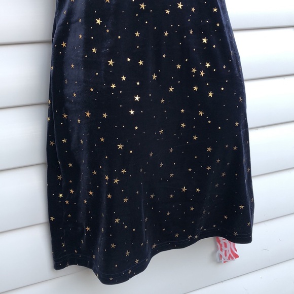 NWT romwe Velvet dress with gold stars - Picture 6 of 11